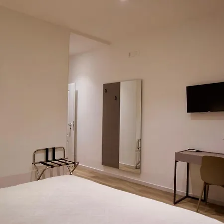 Palazzo Simposio 3* Torre Maggiore