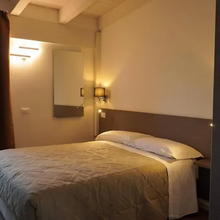 Palazzo Simposio Nocleg ze śniadaniem 3*