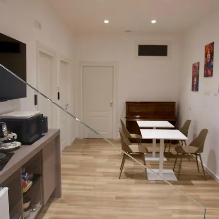 Palazzo Simposio 3* Torre Maggiore