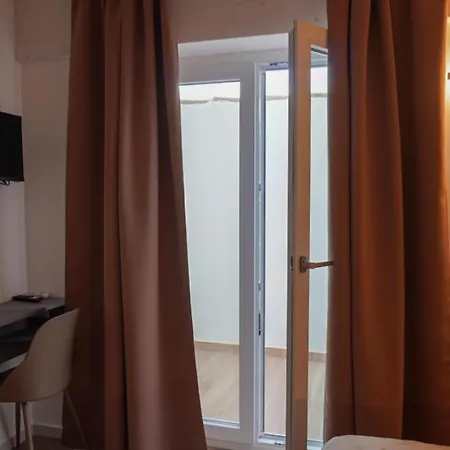 Palazzo Simposio 3* Torre Maggiore