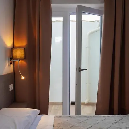 Palazzo Simposio 3* Torre Maggiore